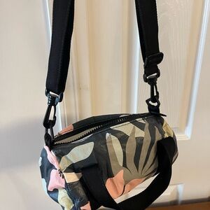 Rare Mini mini duffle - Flora print